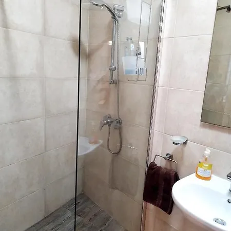 Large And Modern In The Centre Of Malta Appartement Mosta